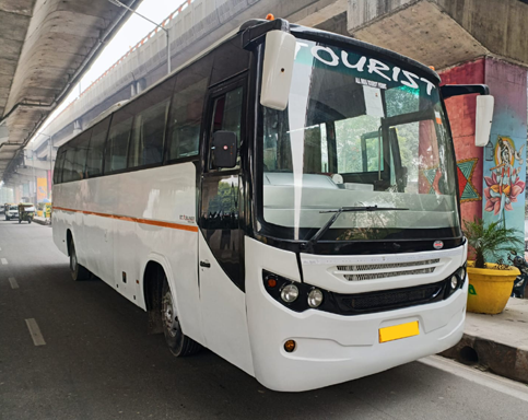 Agra tour bus